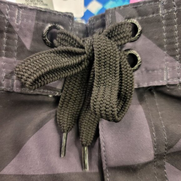 Op Ocean Pacific Board Shorts 34 Black Blue Pink Geometric Print 90s Vintage - Picture 4 of 11